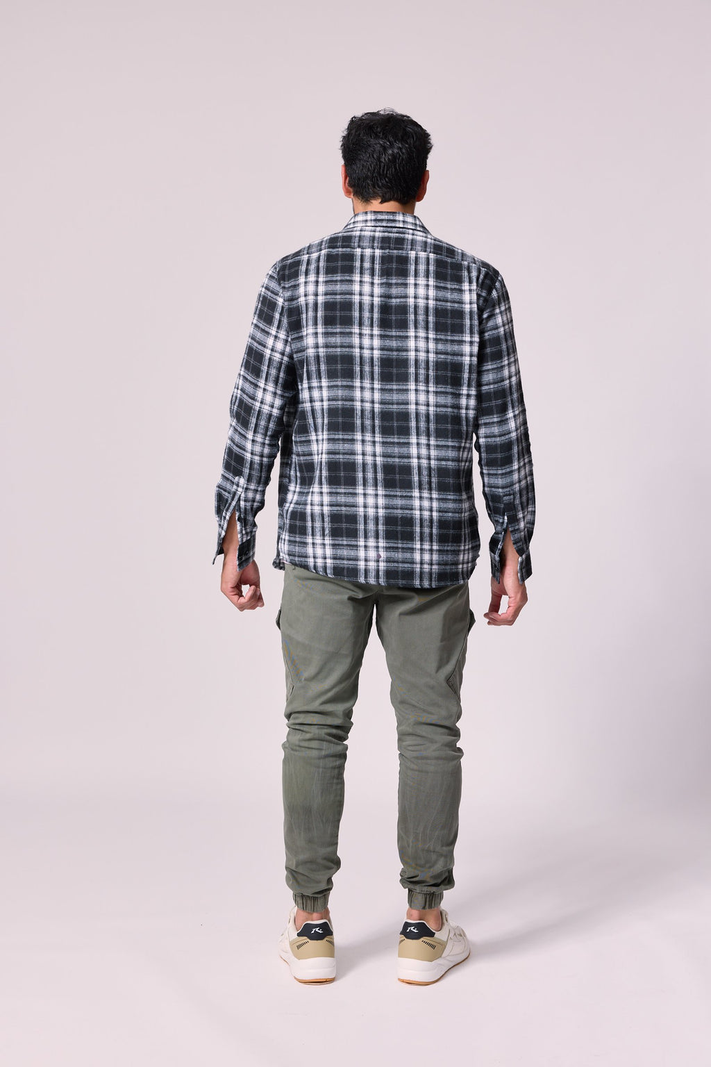 LUMBERIS- BLACK