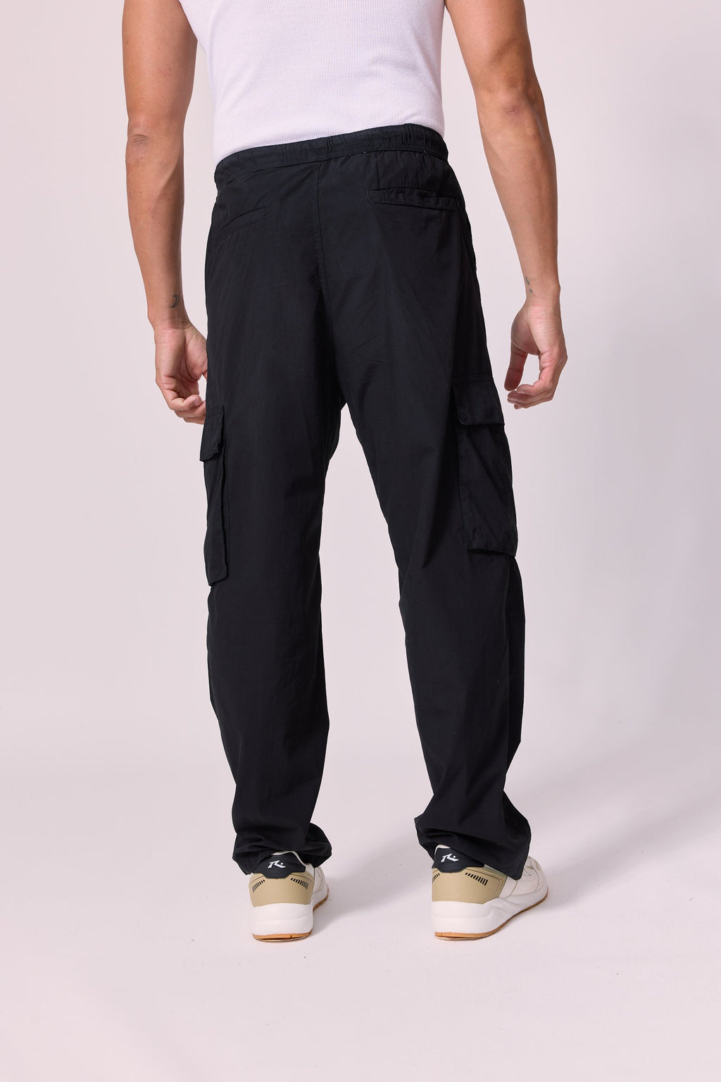 DRIMFAR- BLACK
