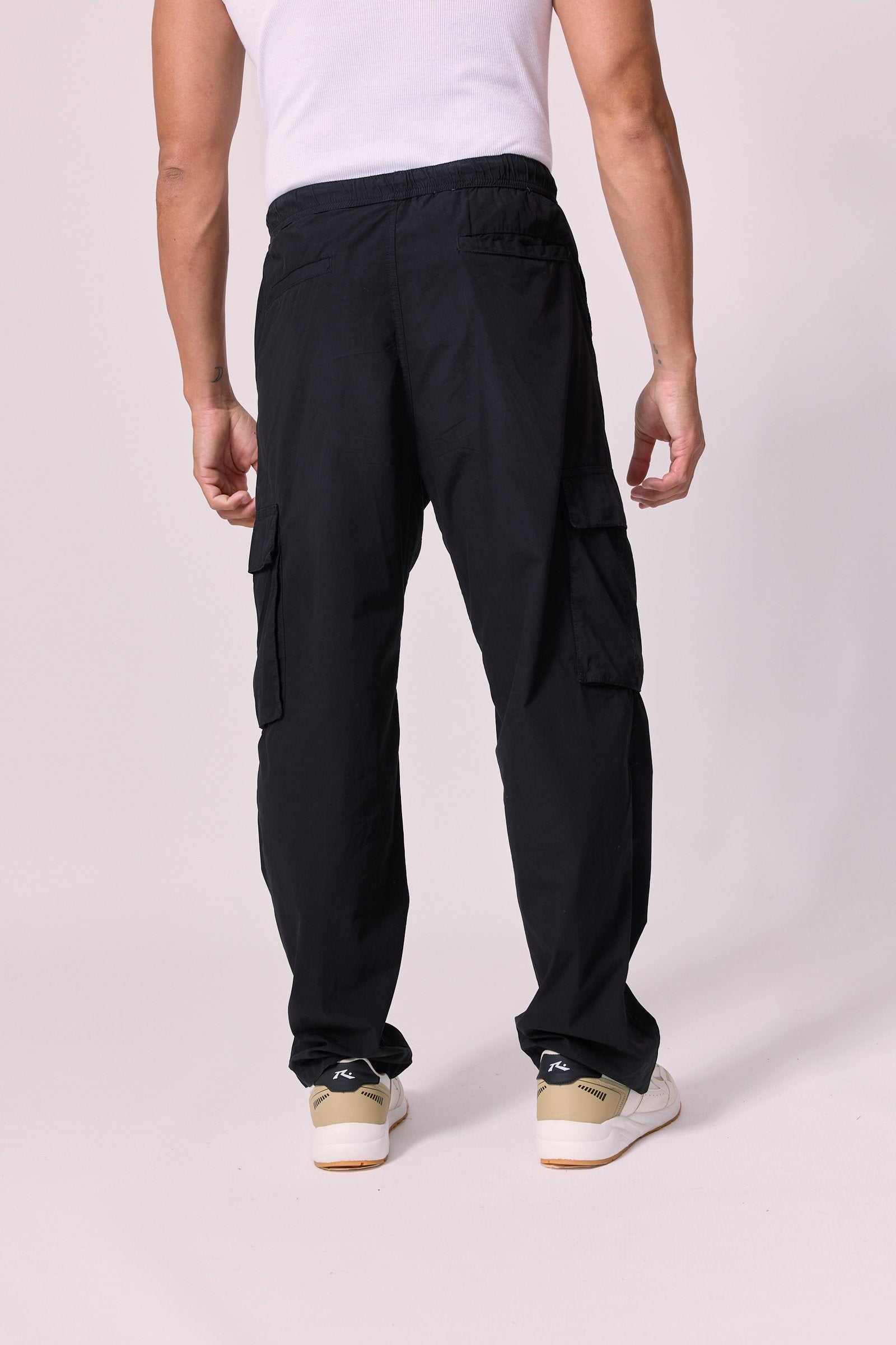 DRIMFAR- BLACK