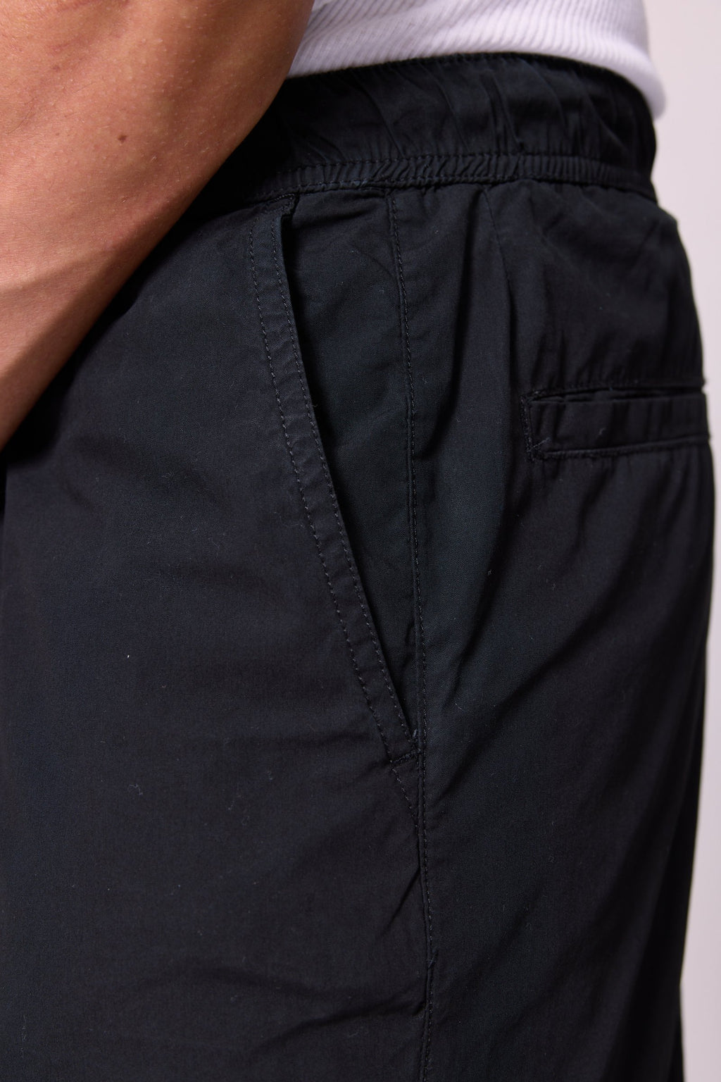 DRIMFAR- BLACK