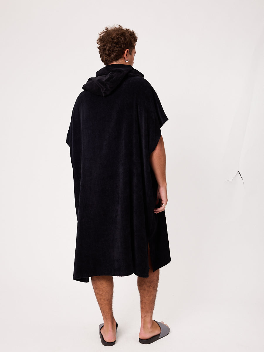 PONCHO AQUAN- BLACK