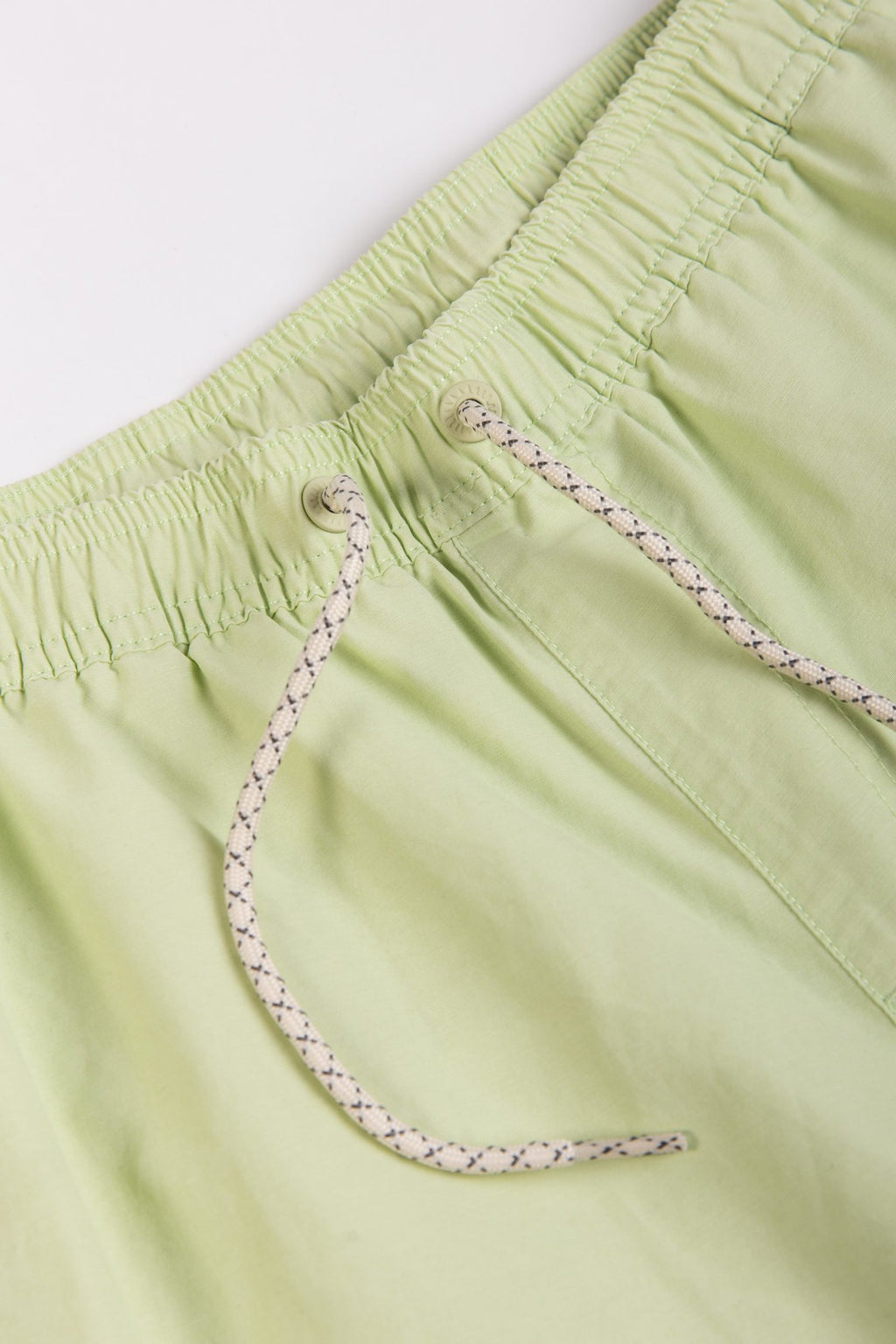 NISSI- GREEN