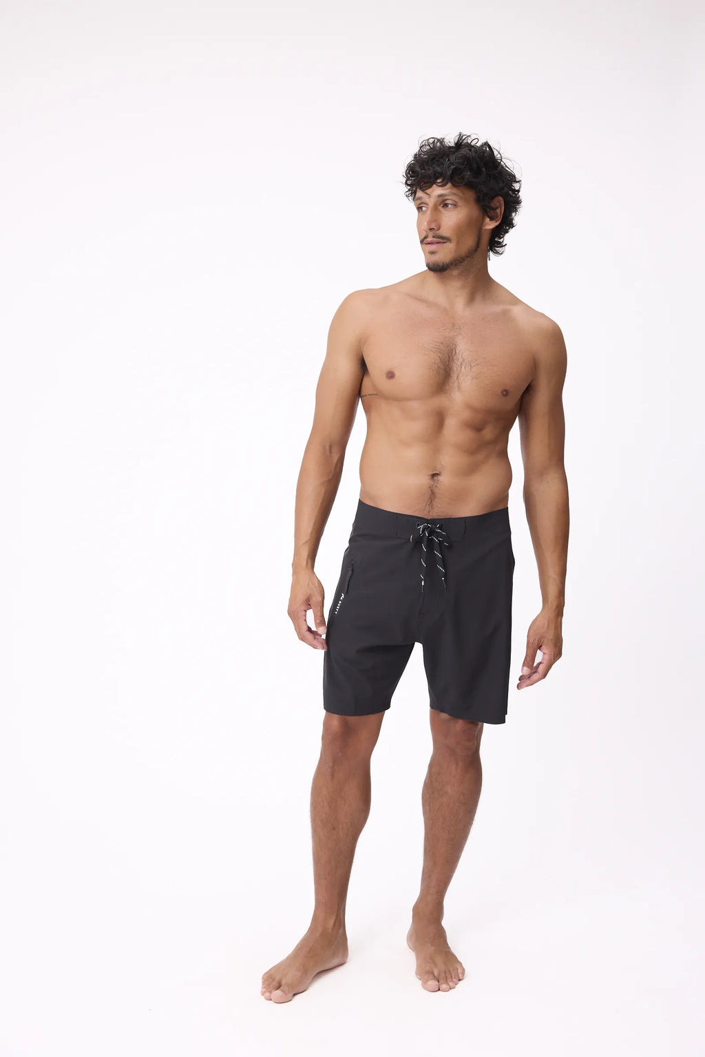PRETO- BLACK
