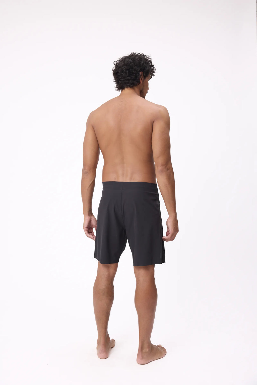 PRETO- BLACK