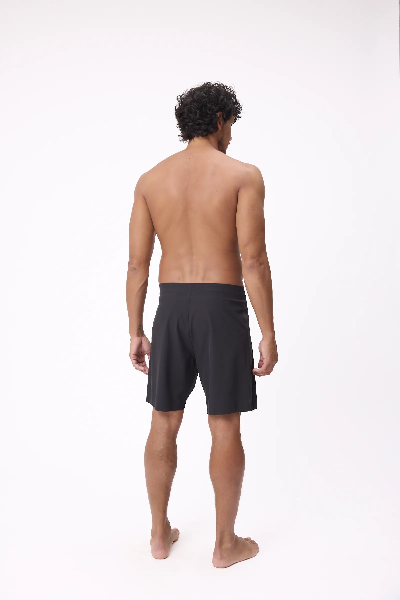 PRETO- BLACK